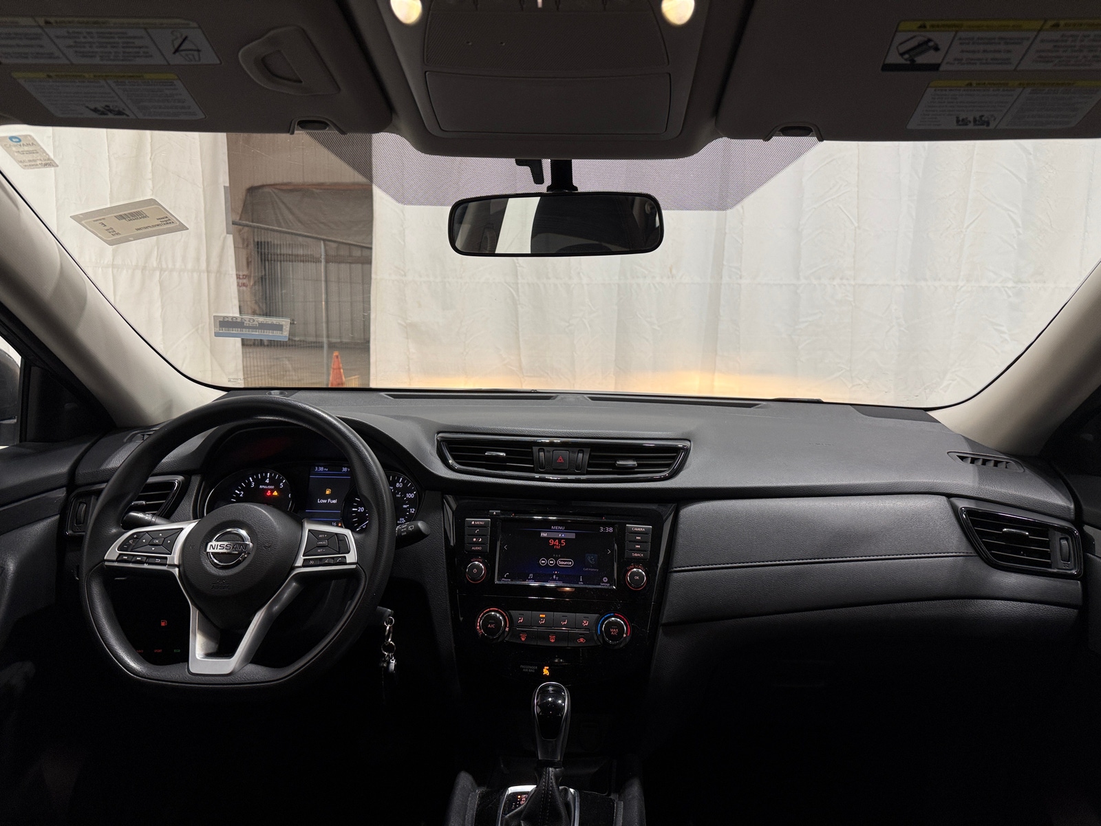 Thumbnail: 2018 Nissan Rogue - 3