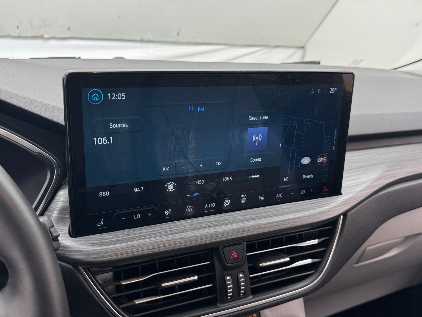 Thumbnail: 2023 Ford Escape - 3