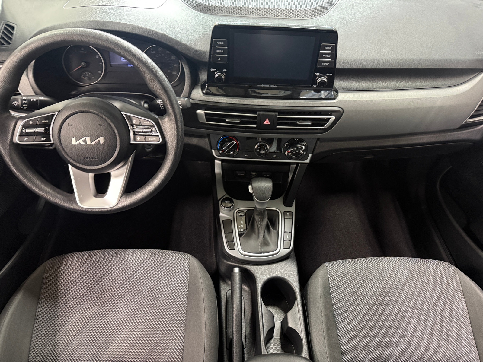 Thumbnail: 2022 Kia Seltos - 3