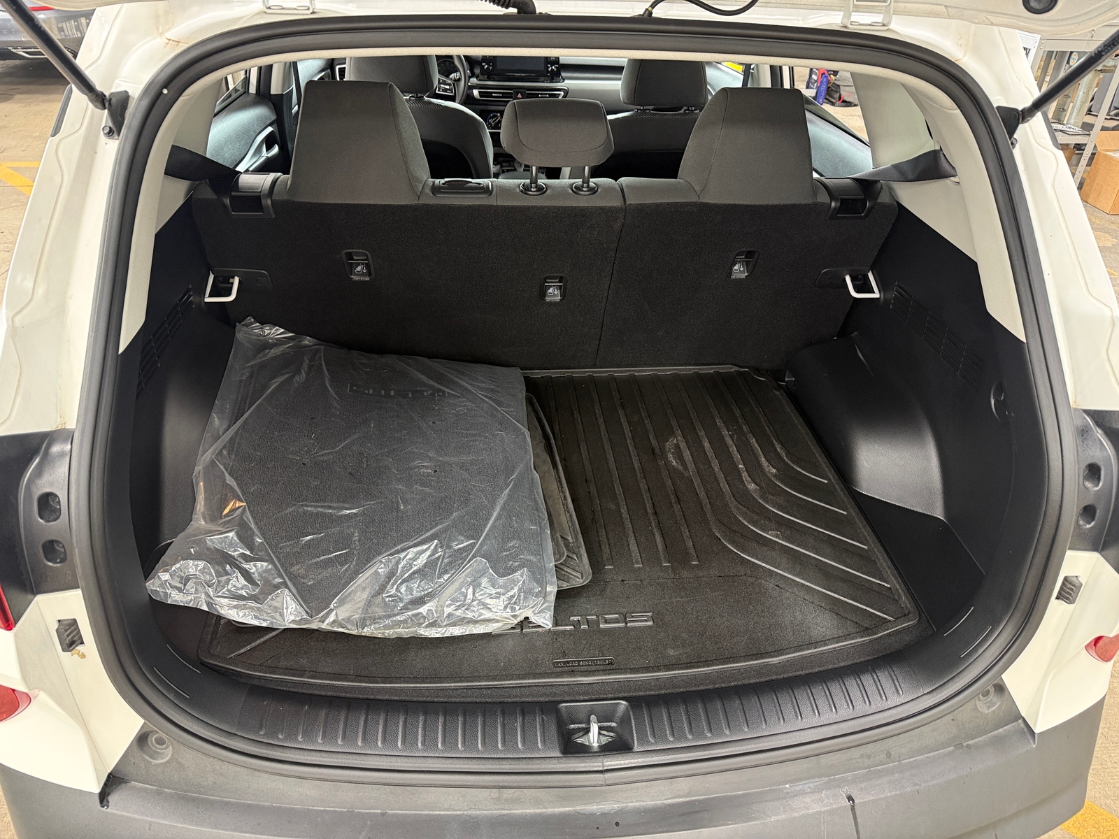 Thumbnail: 2022 Kia Seltos - 7