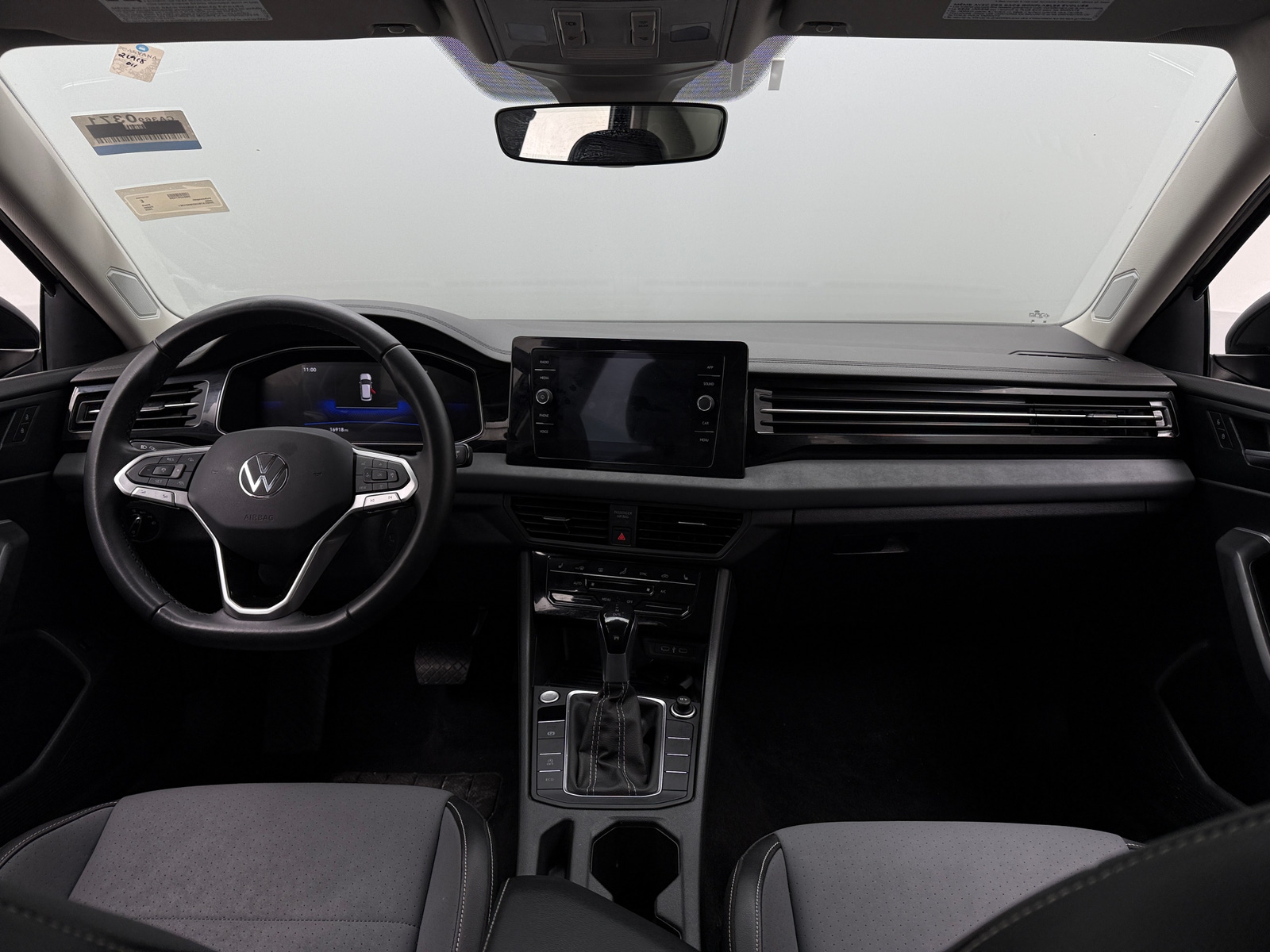 Thumbnail: 2025 Volkswagen Jetta - 2