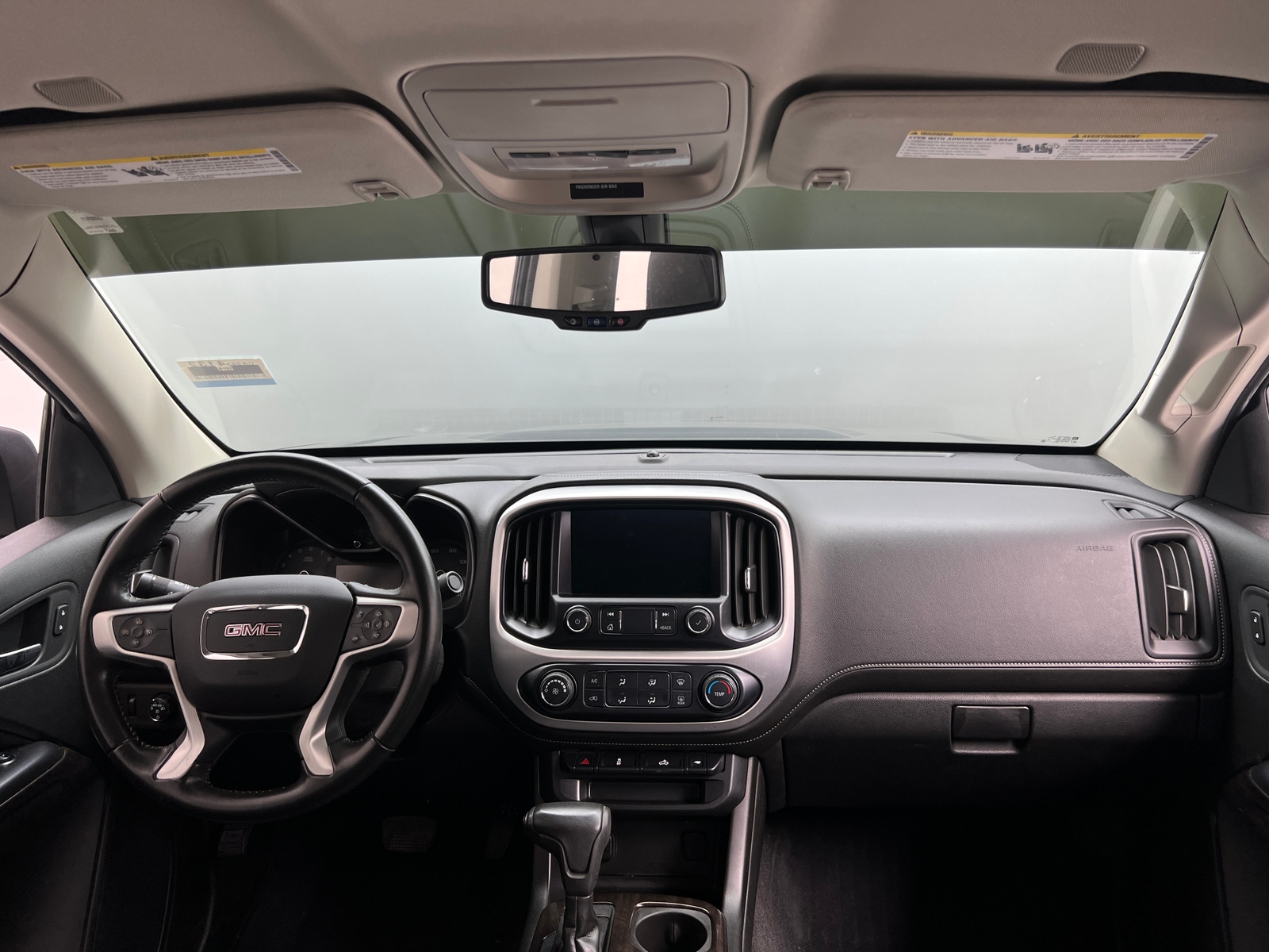 Thumbnail: 2020 GMC Canyon - 3