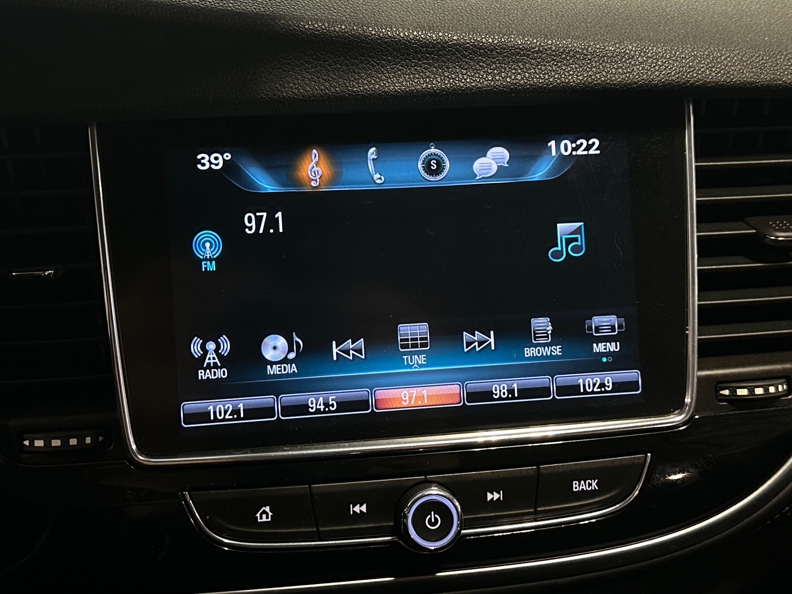 Thumbnail: 2017 Buick Encore - 3