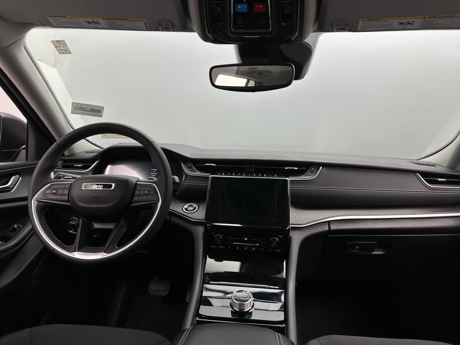 Thumbnail: 2023 Jeep Grand Cherokee - 3