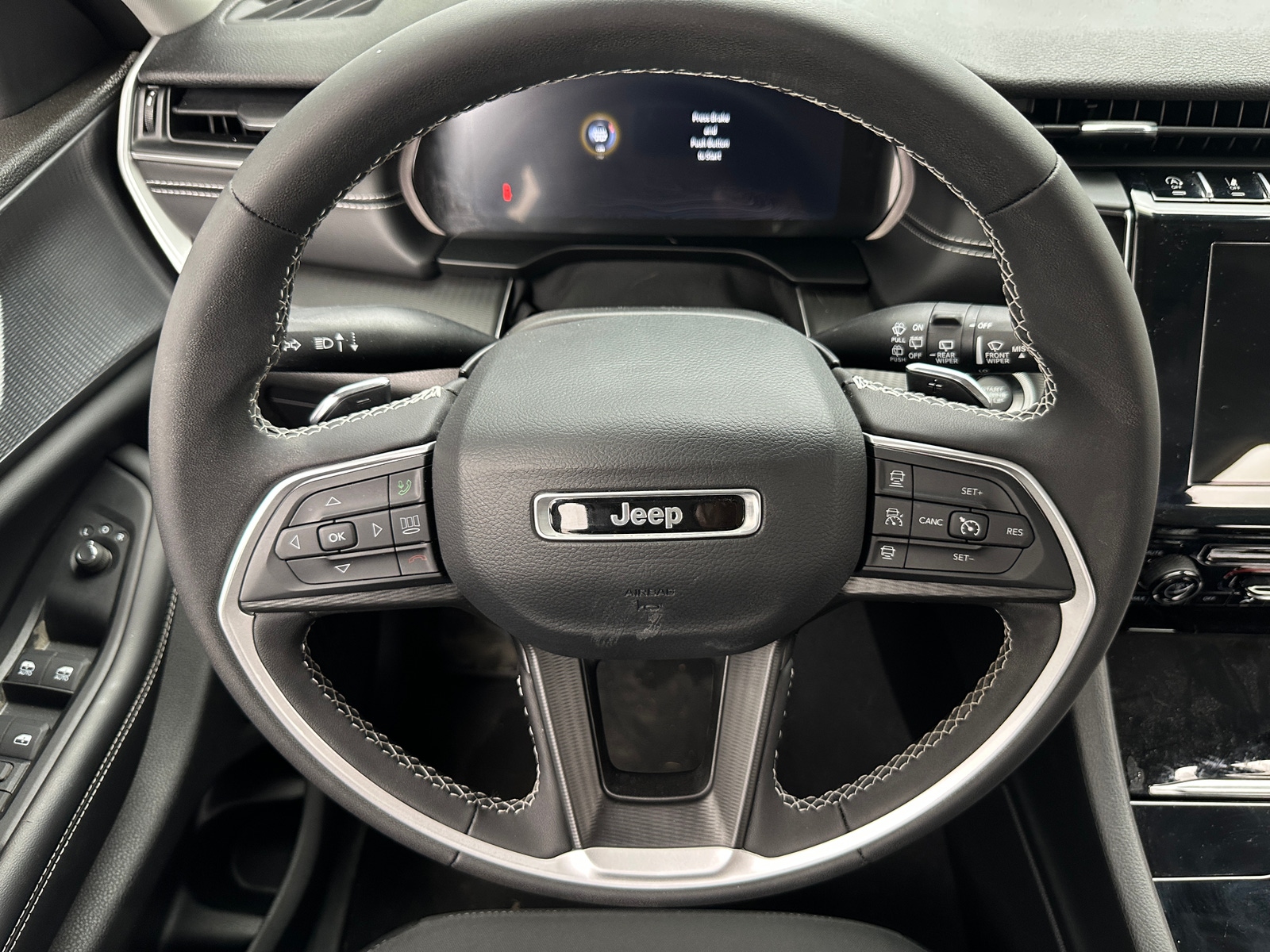 Thumbnail: 2023 Jeep Grand Cherokee - 5