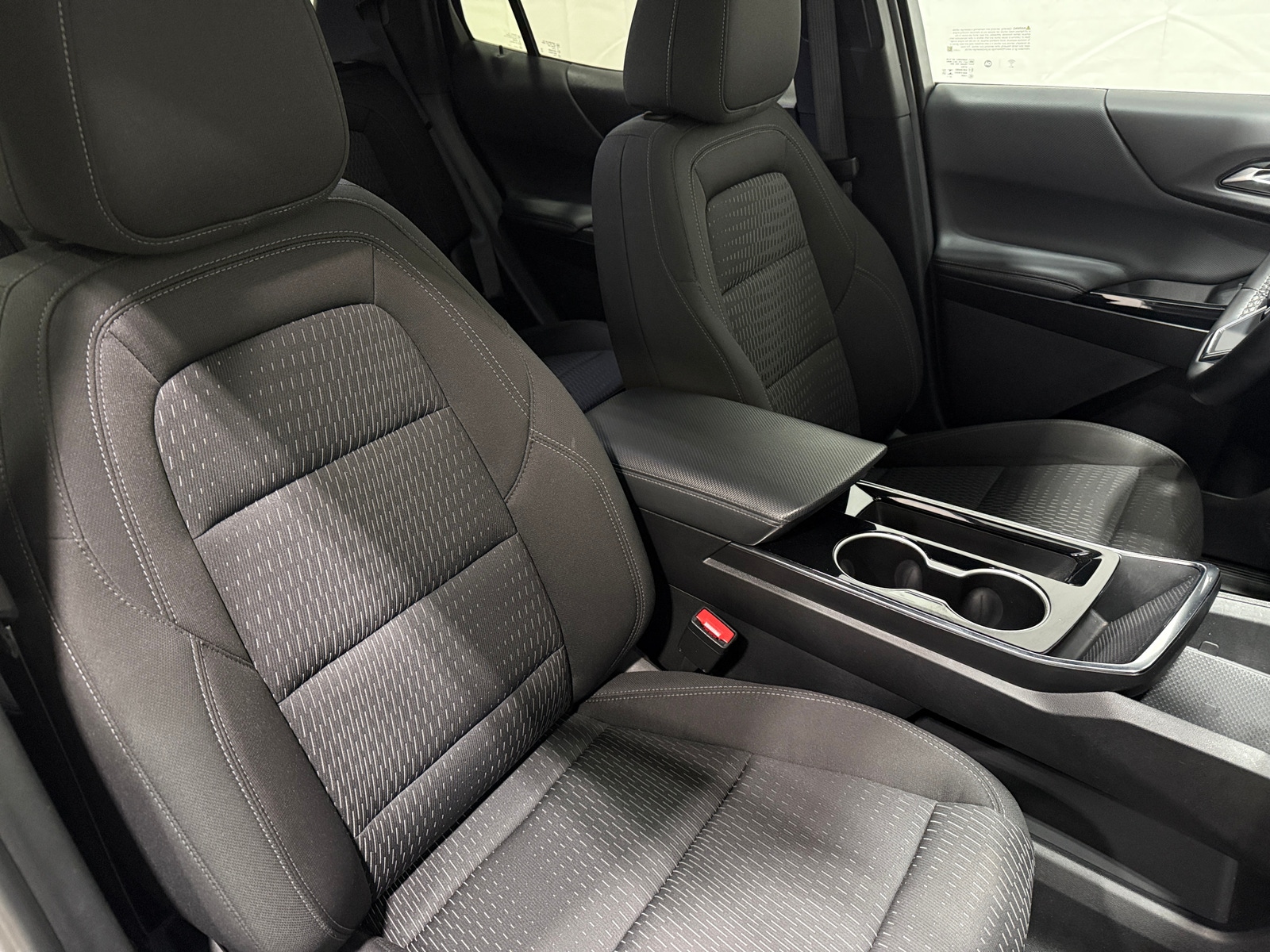 Thumbnail: 2025 Chevrolet Equinox - 2