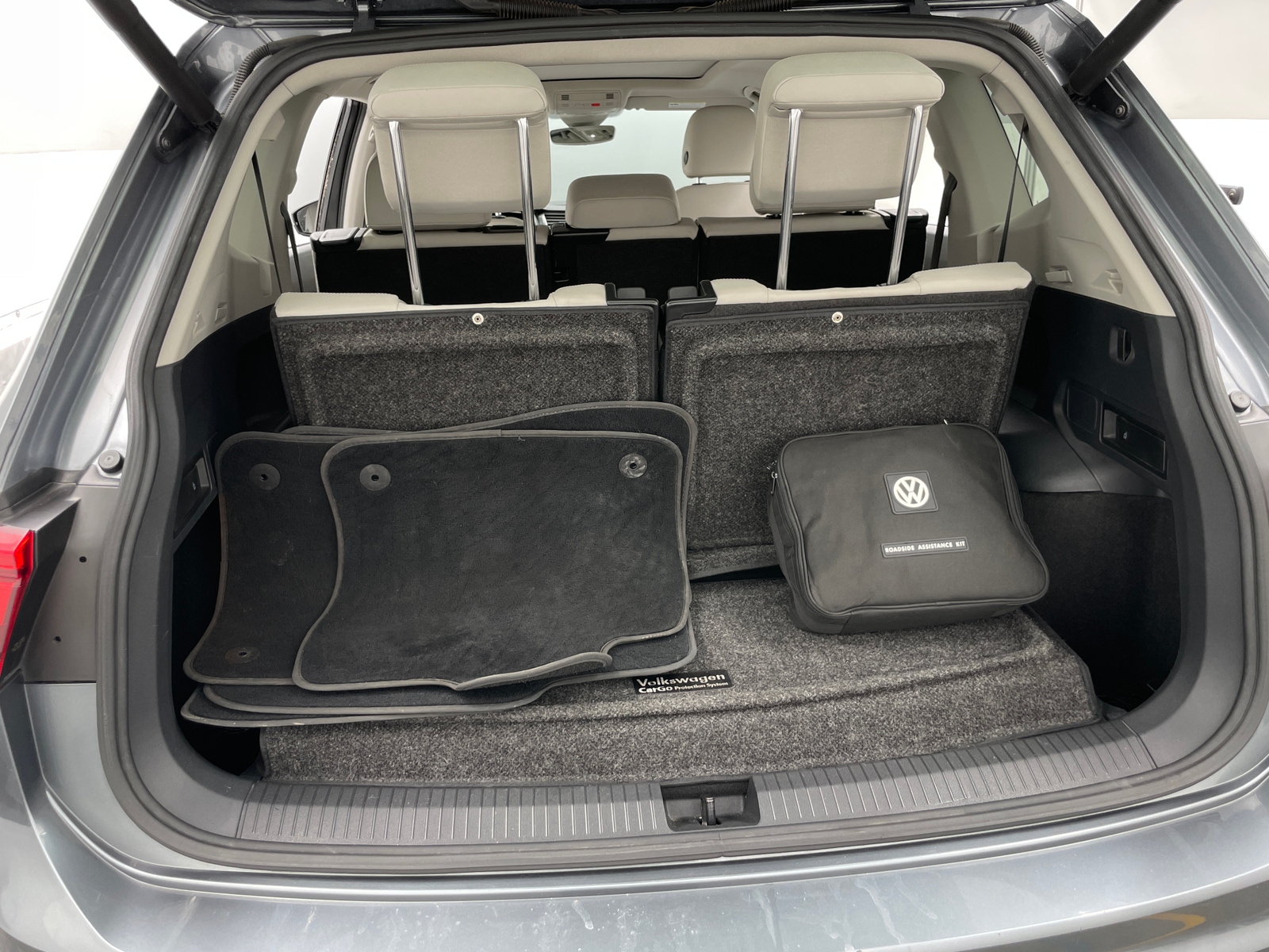 Thumbnail: 2018 Volkswagen Tiguan - 6