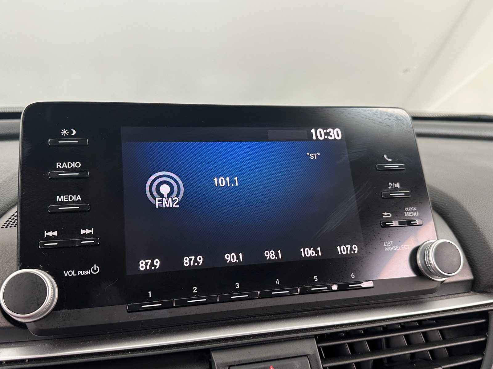 Thumbnail: 2018 Honda Accord - 4