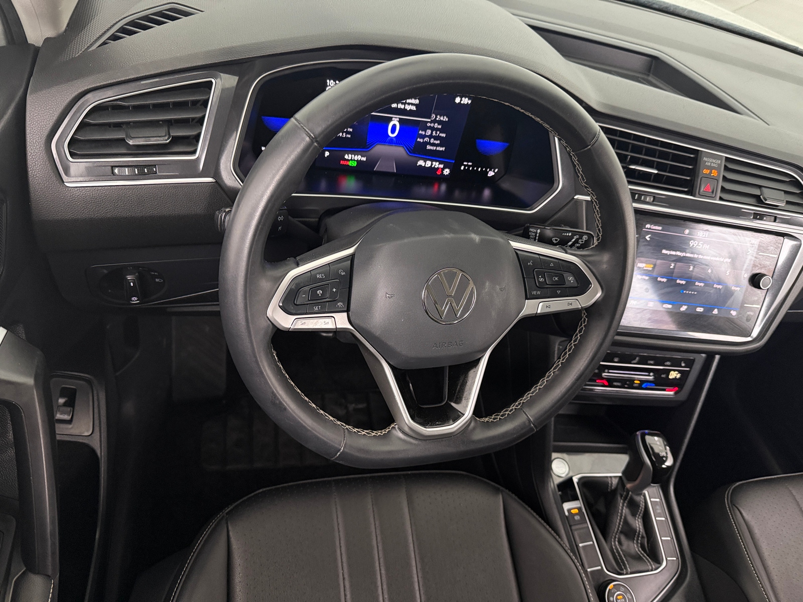 Thumbnail: 2024 Volkswagen Tiguan - 5