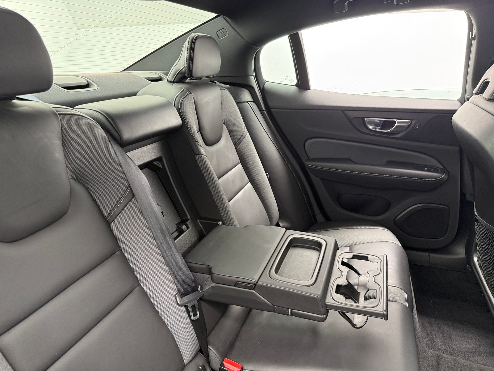 Thumbnail: 2019 Volvo S60 - 5