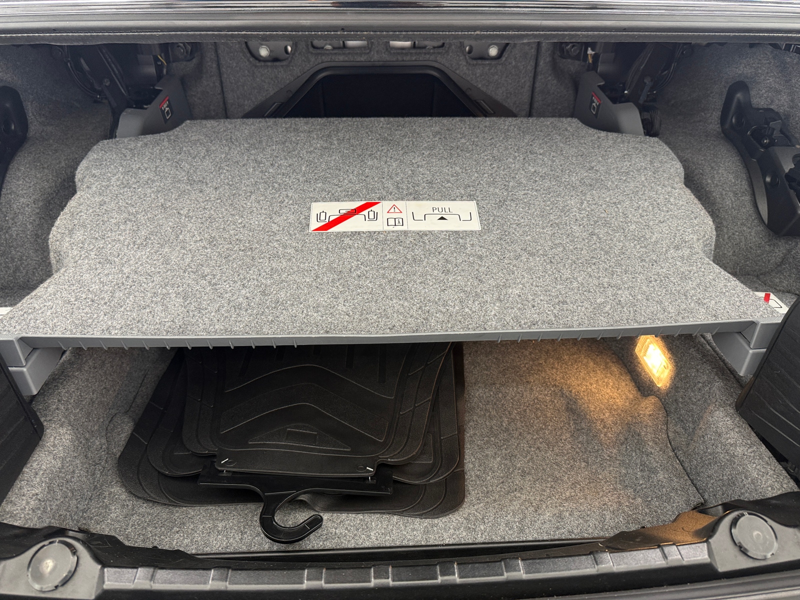 Thumbnail: 2013 BMW 3 Series - 6