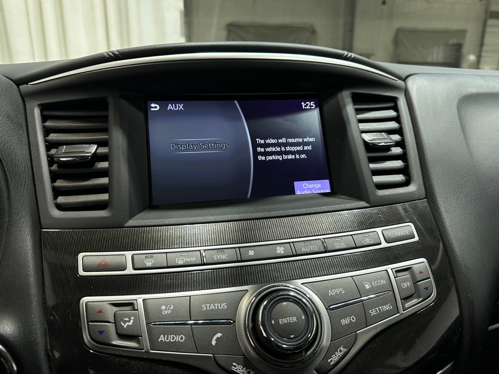 Thumbnail: 2019 INFINITI QX60 - 3