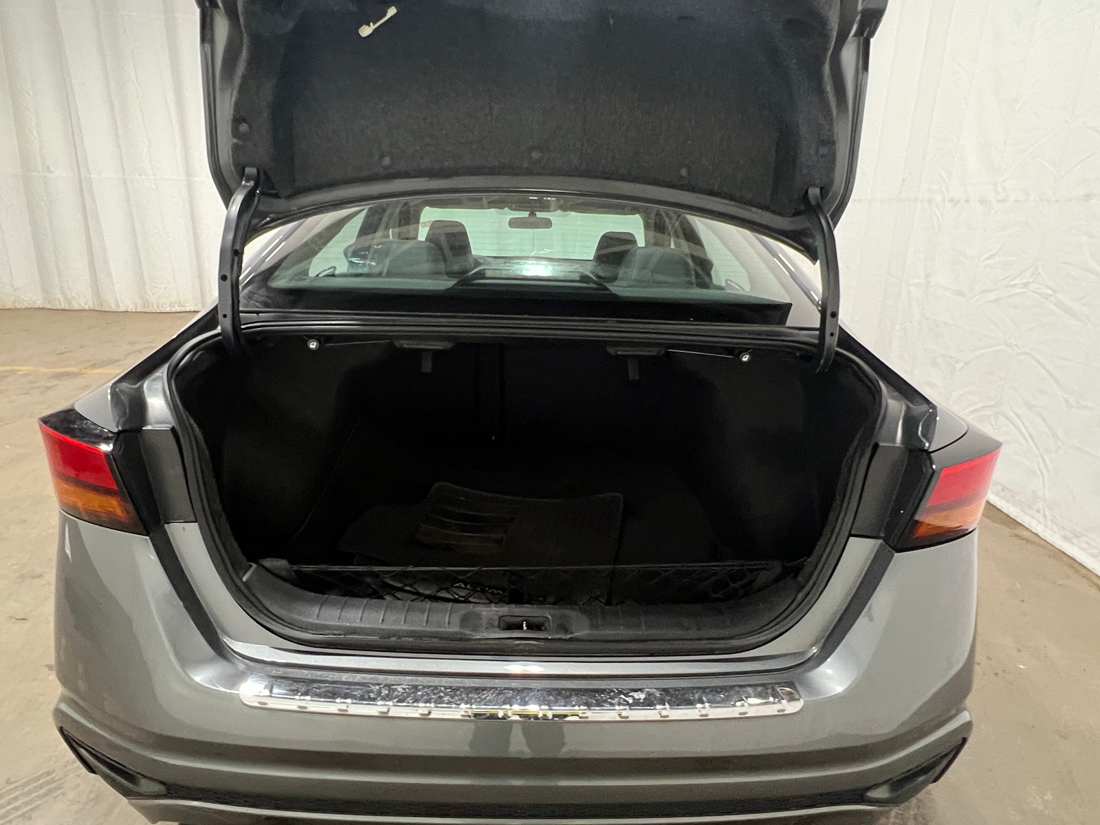 Thumbnail: 2019 Nissan Altima - 7