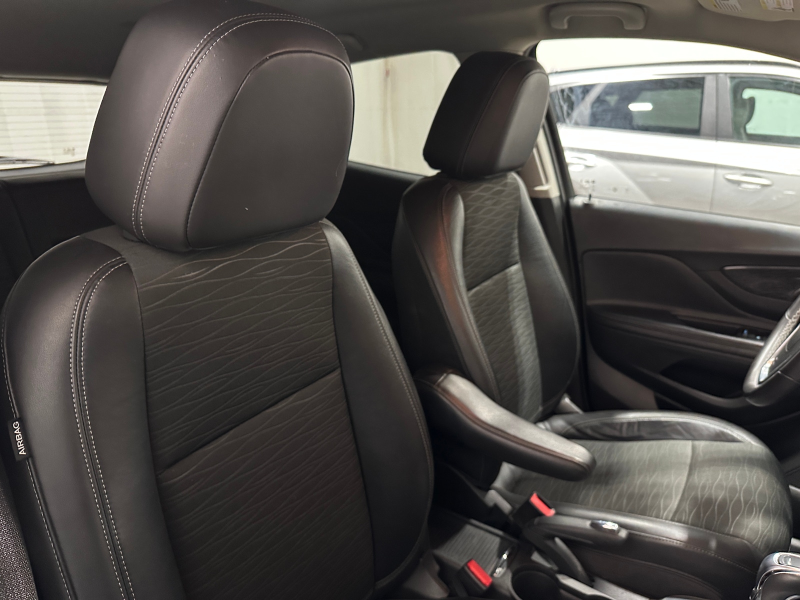 Thumbnail: 2016 Buick Encore - 2