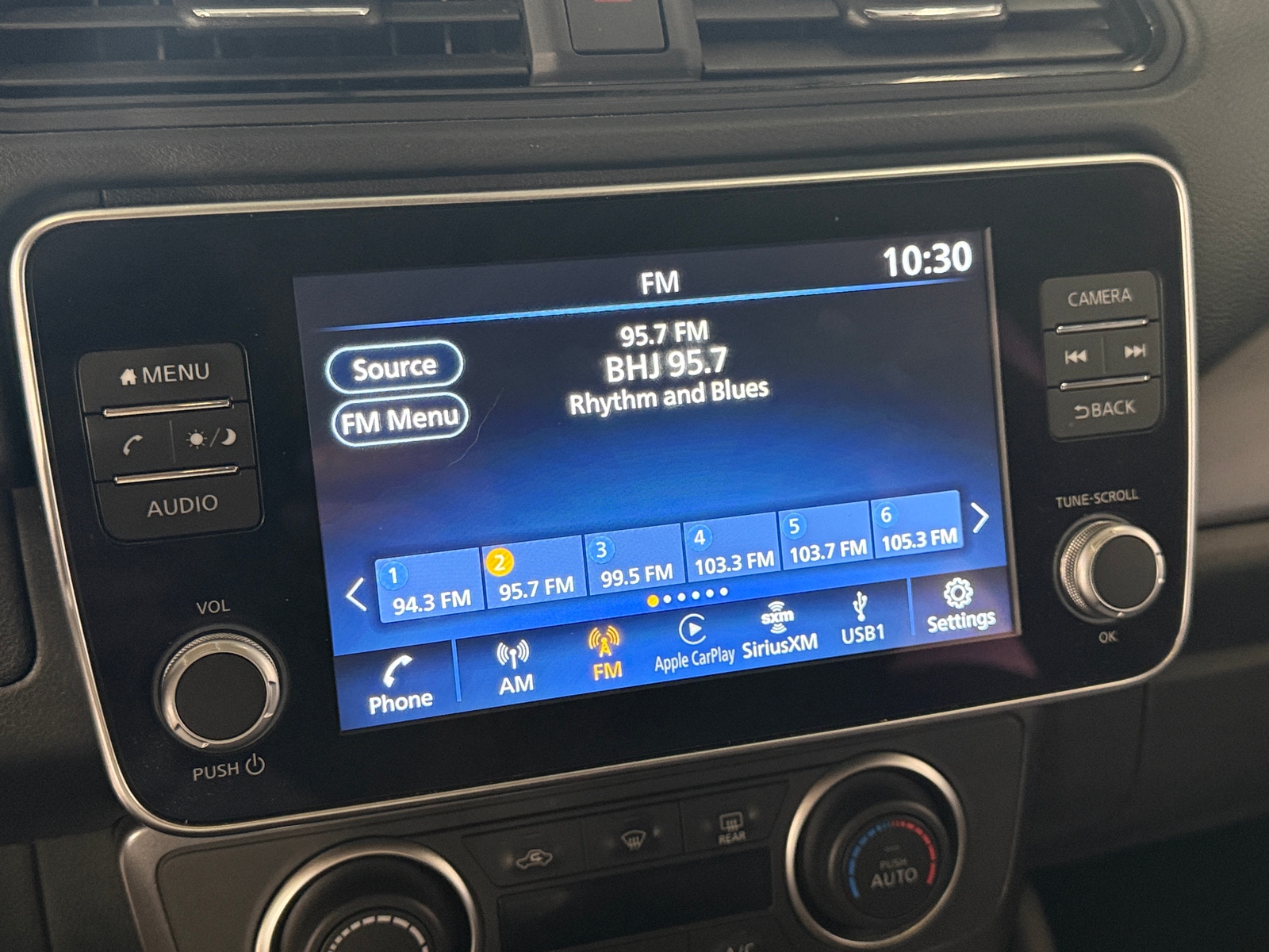 Thumbnail: 2023 Nissan Leaf - 4