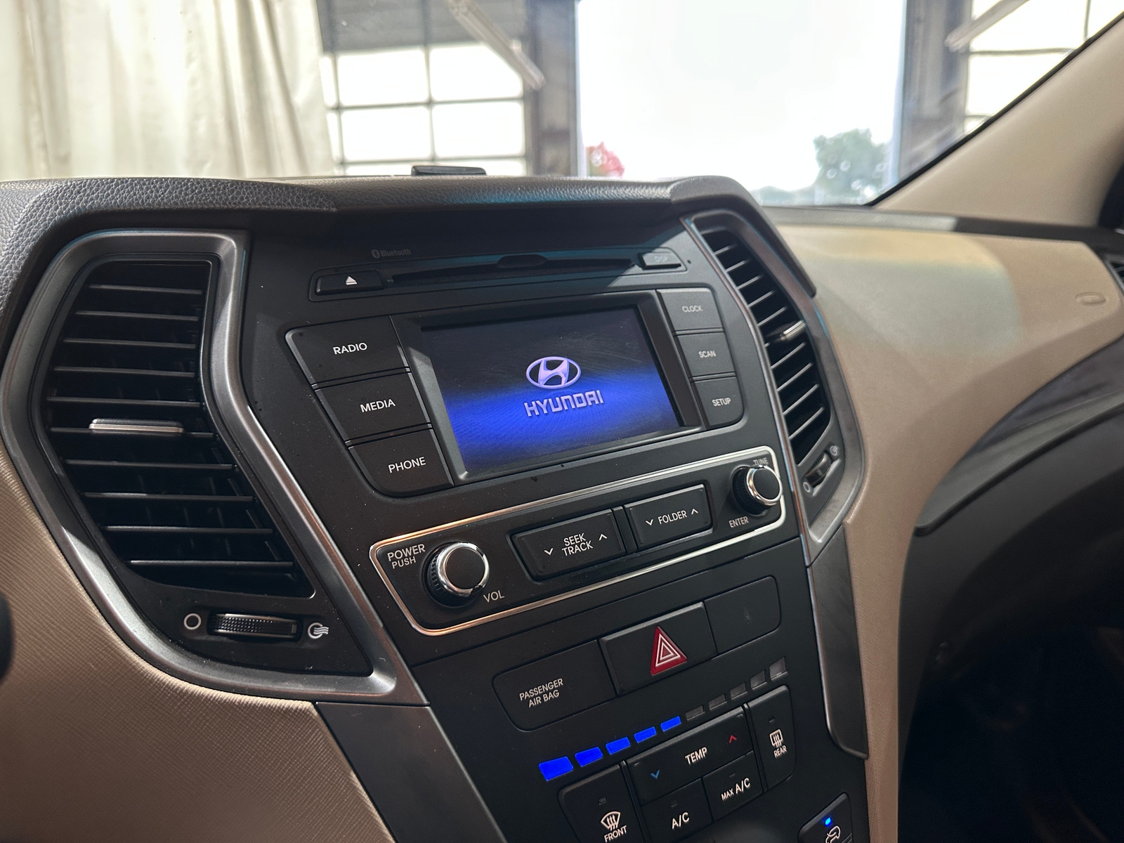 Thumbnail: 2018 Hyundai Santa Fe - 4