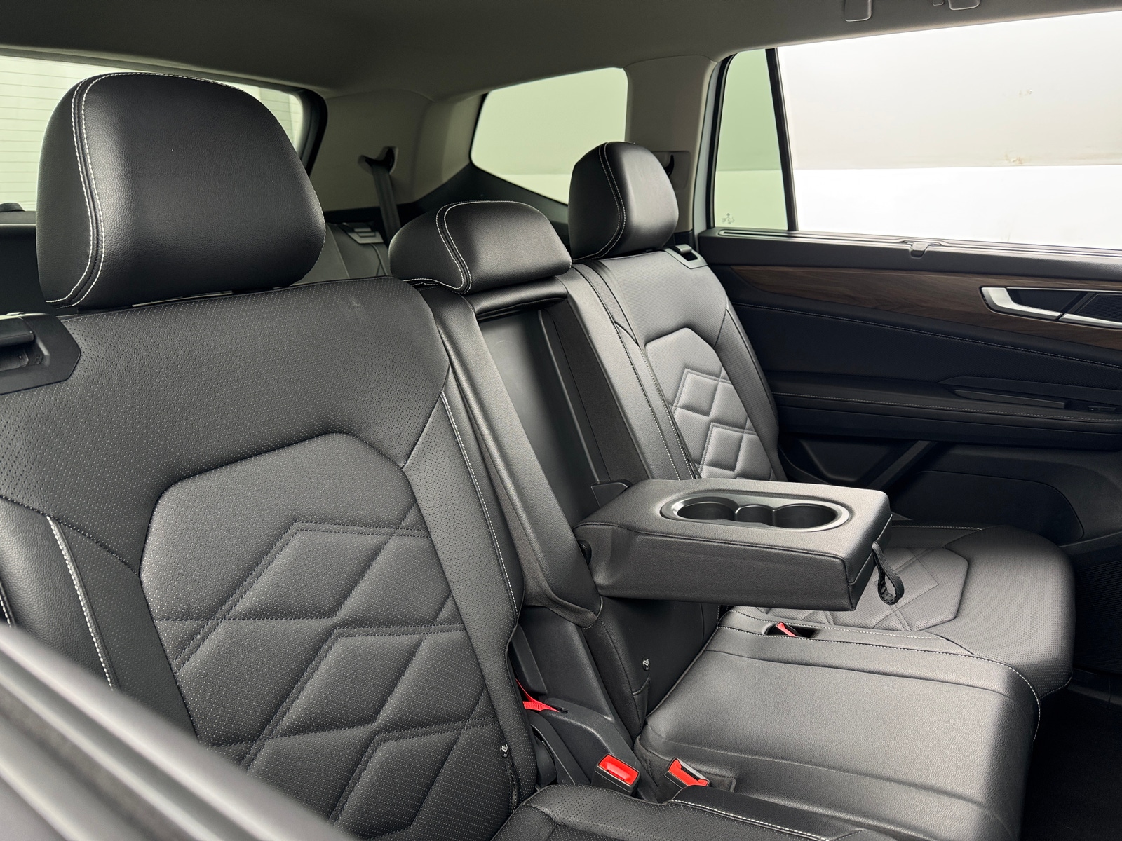 Thumbnail: 2025 Volkswagen Atlas - 5