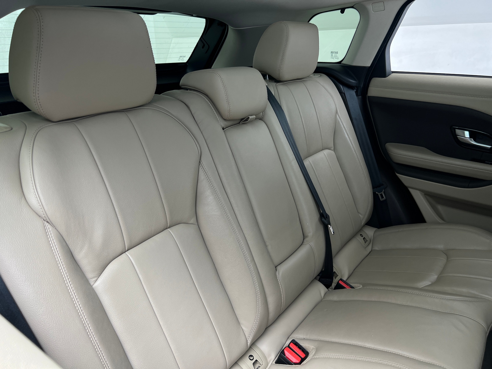 Thumbnail: 2017 Land Rover Range Rover Evoque - 5