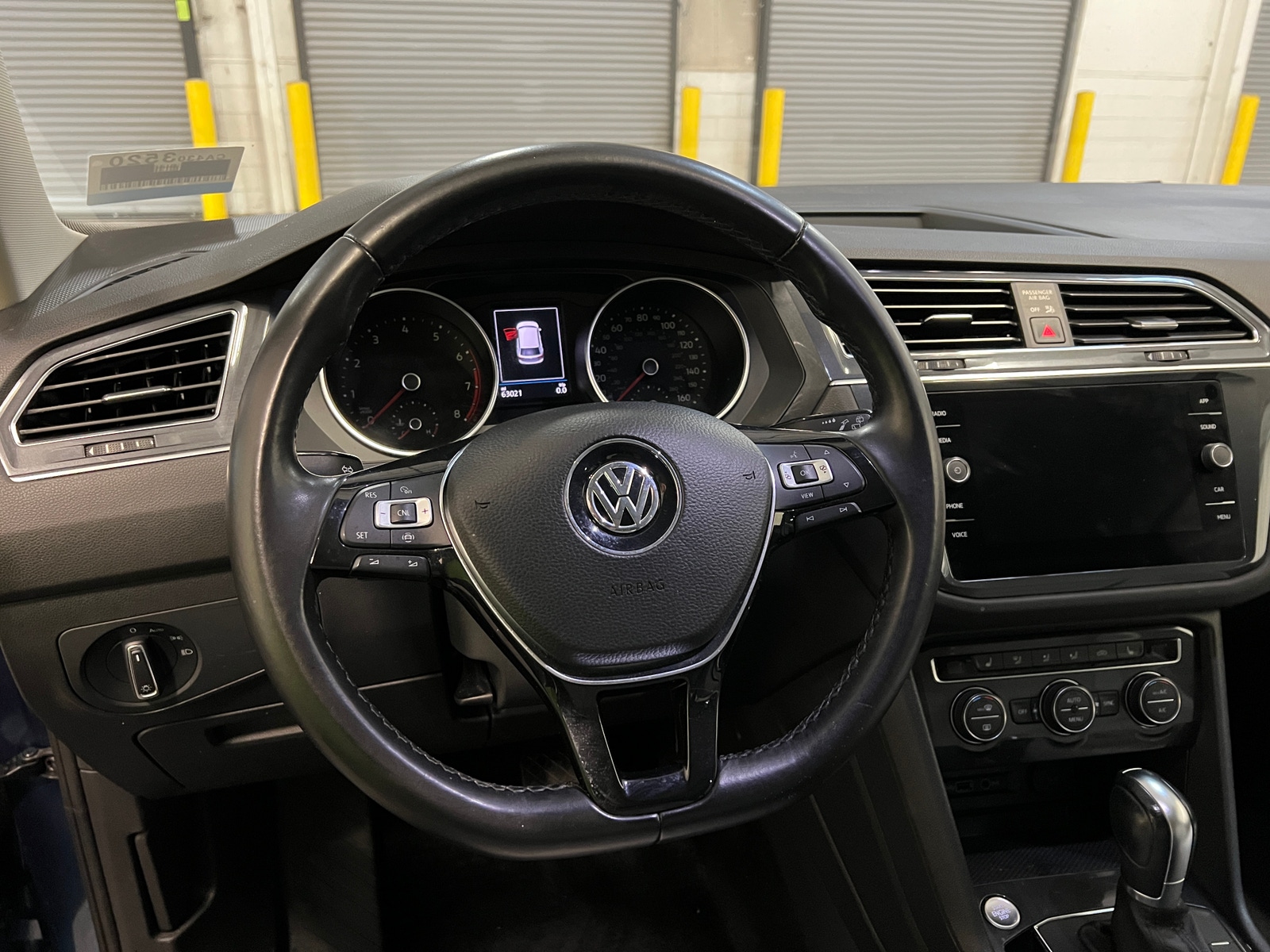 Thumbnail: 2019 Volkswagen Tiguan - 4