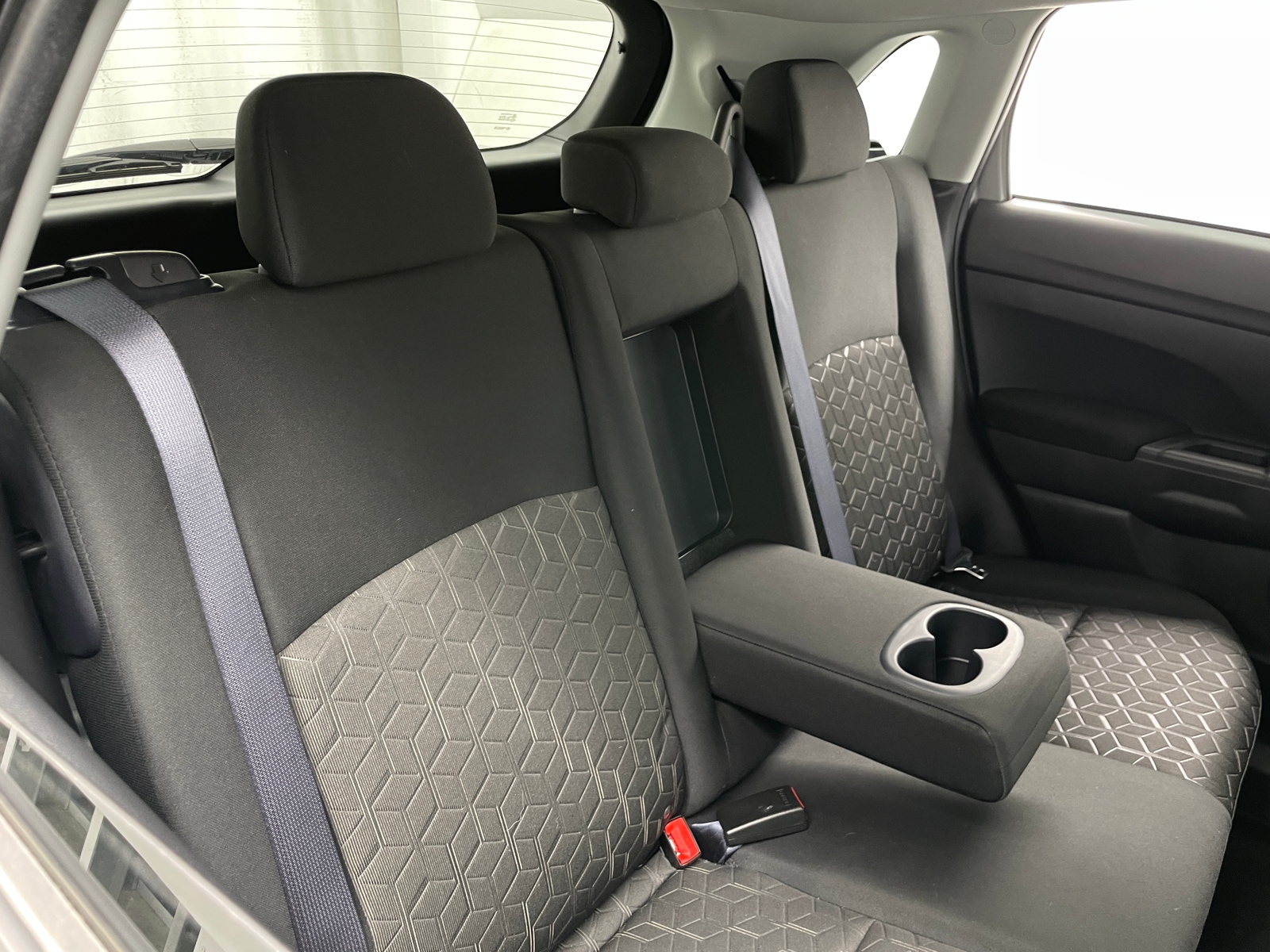 Thumbnail: 2024 Mitsubishi Outlander Sport - 6