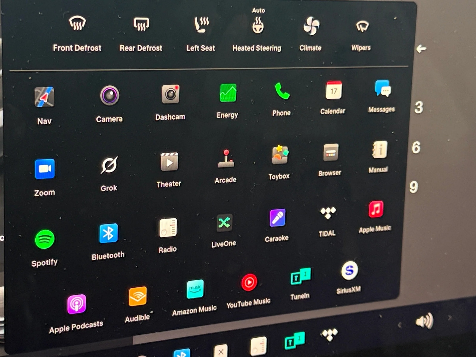 Thumbnail: 2023 Tesla Model Y - 3