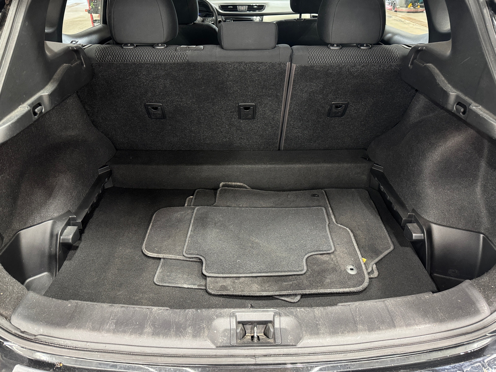 Thumbnail: 2019 Nissan Rogue Sport - 7