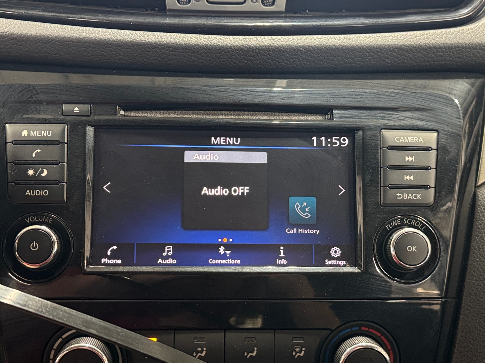 Thumbnail: 2019 Nissan Rogue Sport - 4