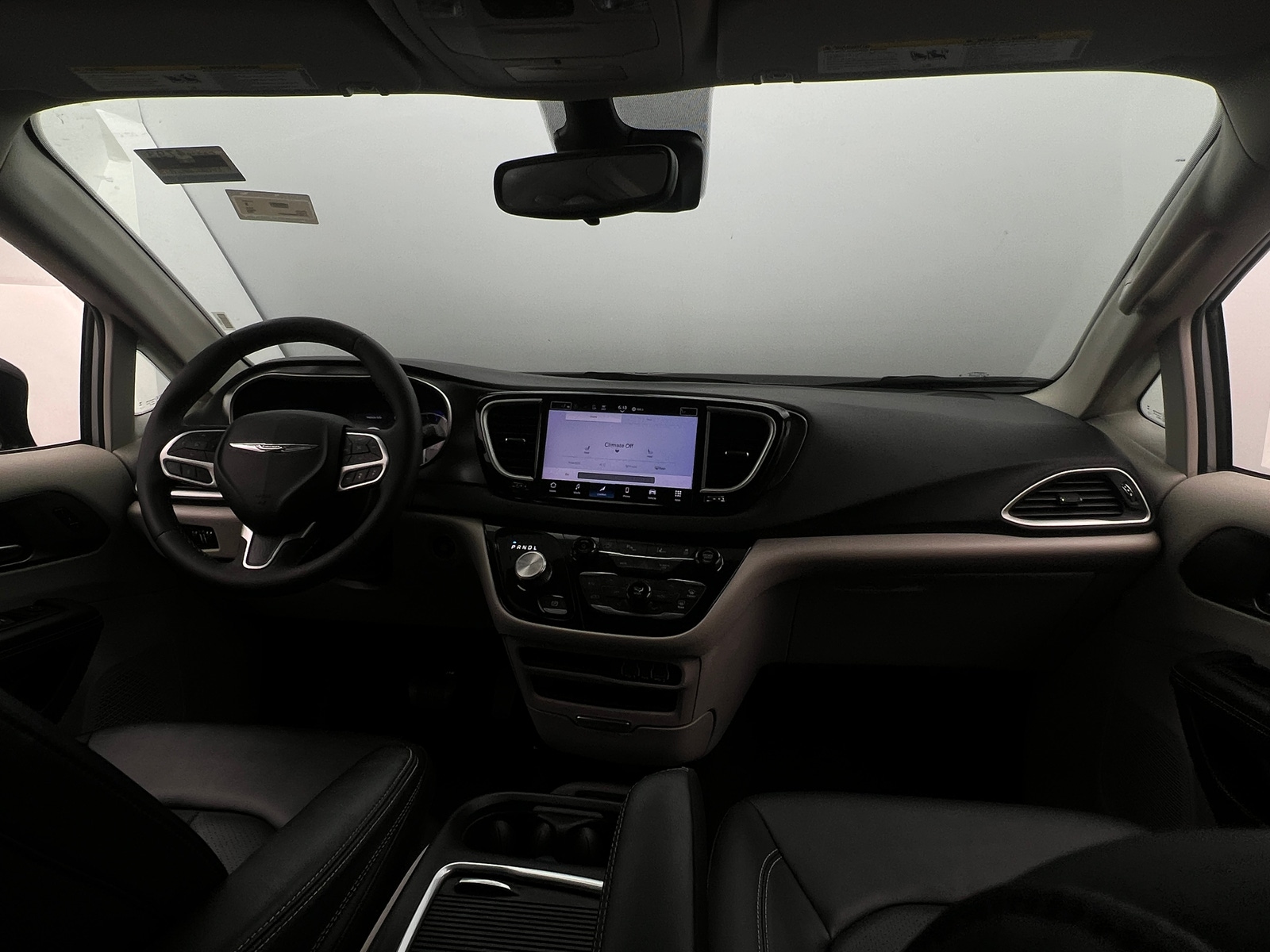 Thumbnail: 2024 Chrysler Pacifica - 2