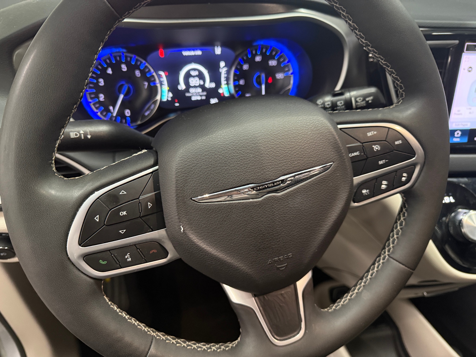 Thumbnail: 2024 Chrysler Pacifica - 4