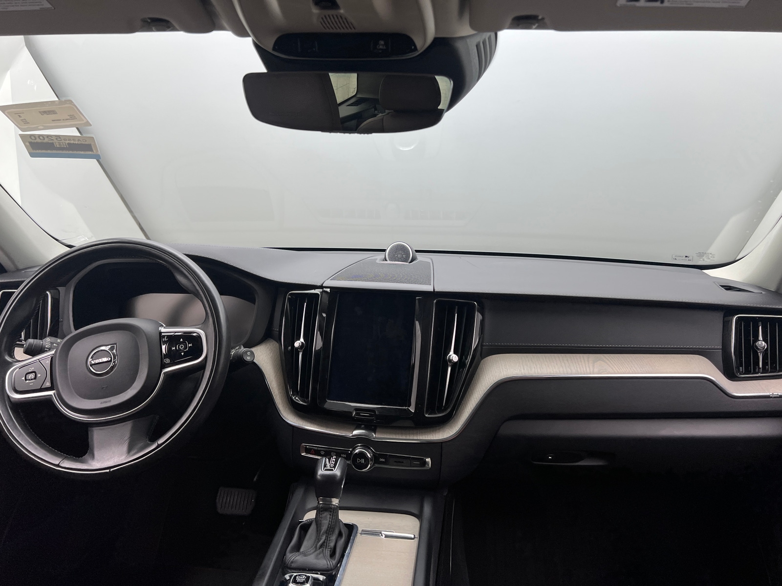 Thumbnail: 2020 Volvo XC60 - 2