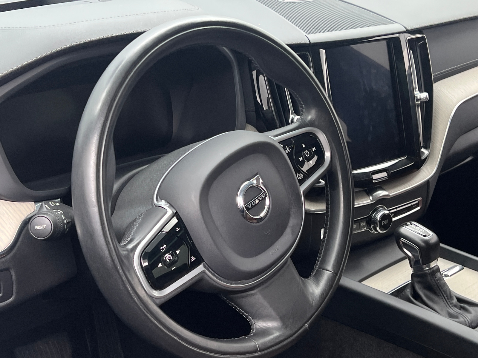 Thumbnail: 2020 Volvo XC60 - 4