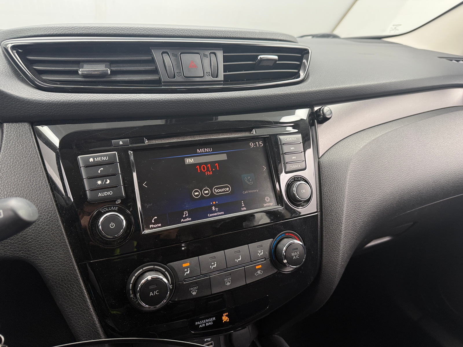 Thumbnail: 2020 Nissan Rogue Sport - 4