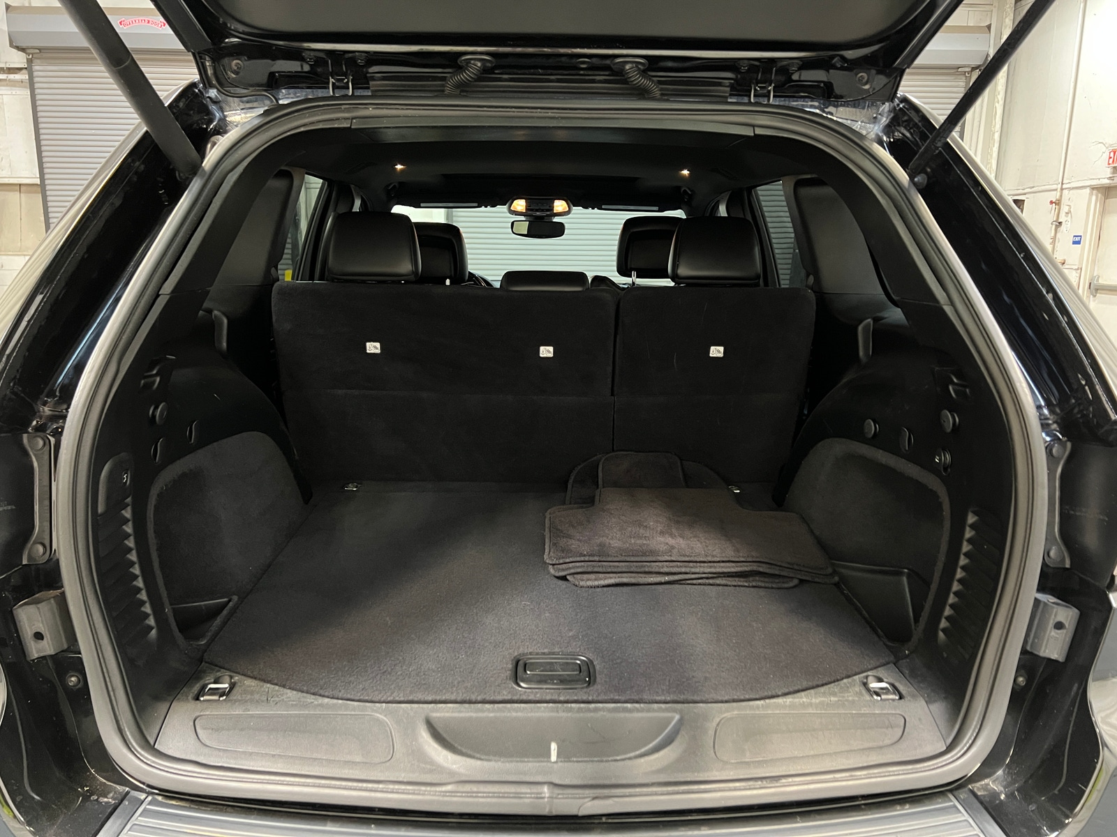 Thumbnail: 2018 Jeep Grand Cherokee - 6