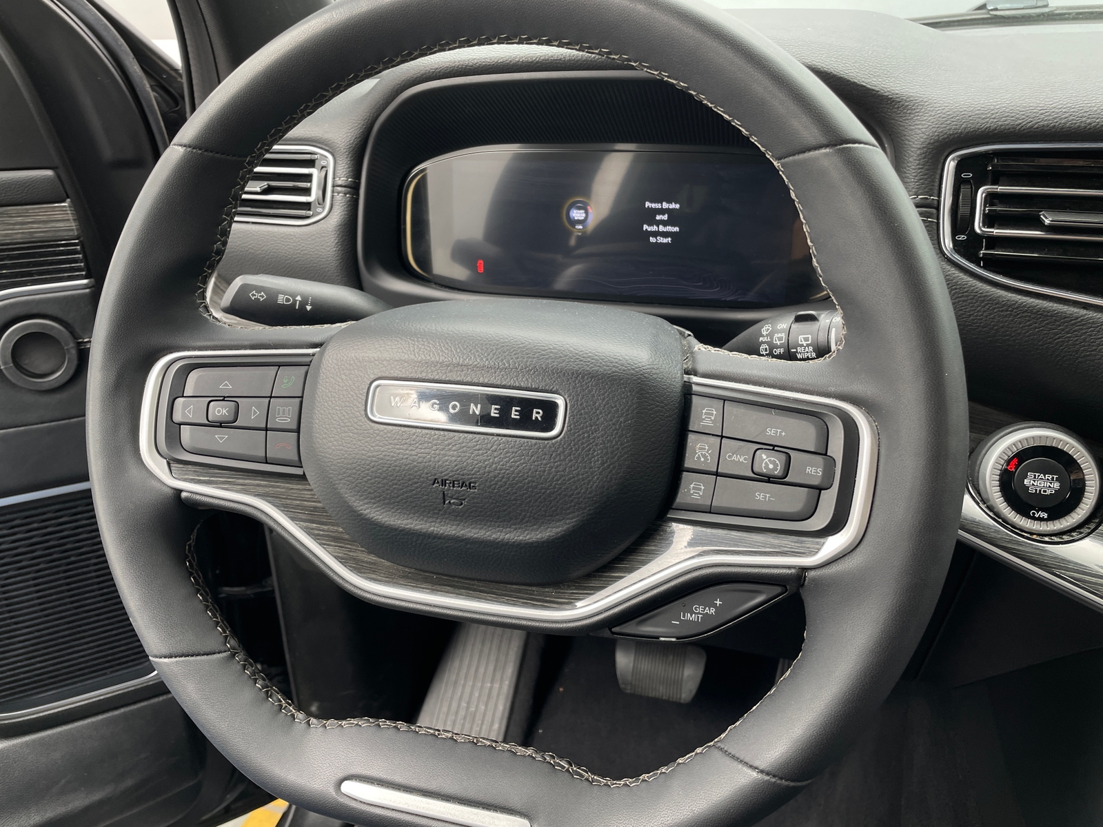 Thumbnail: 2022 Jeep Wagoneer - 5