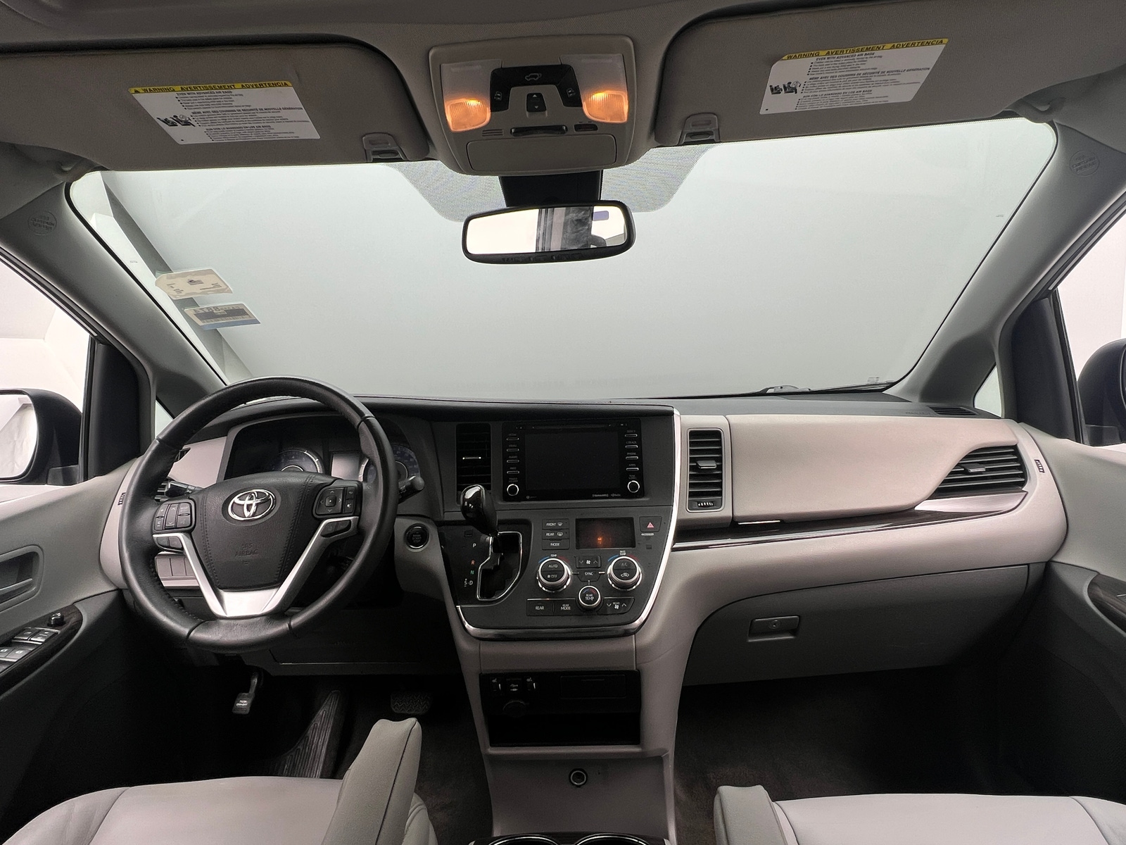 Thumbnail: 2018 Toyota Sienna - 2