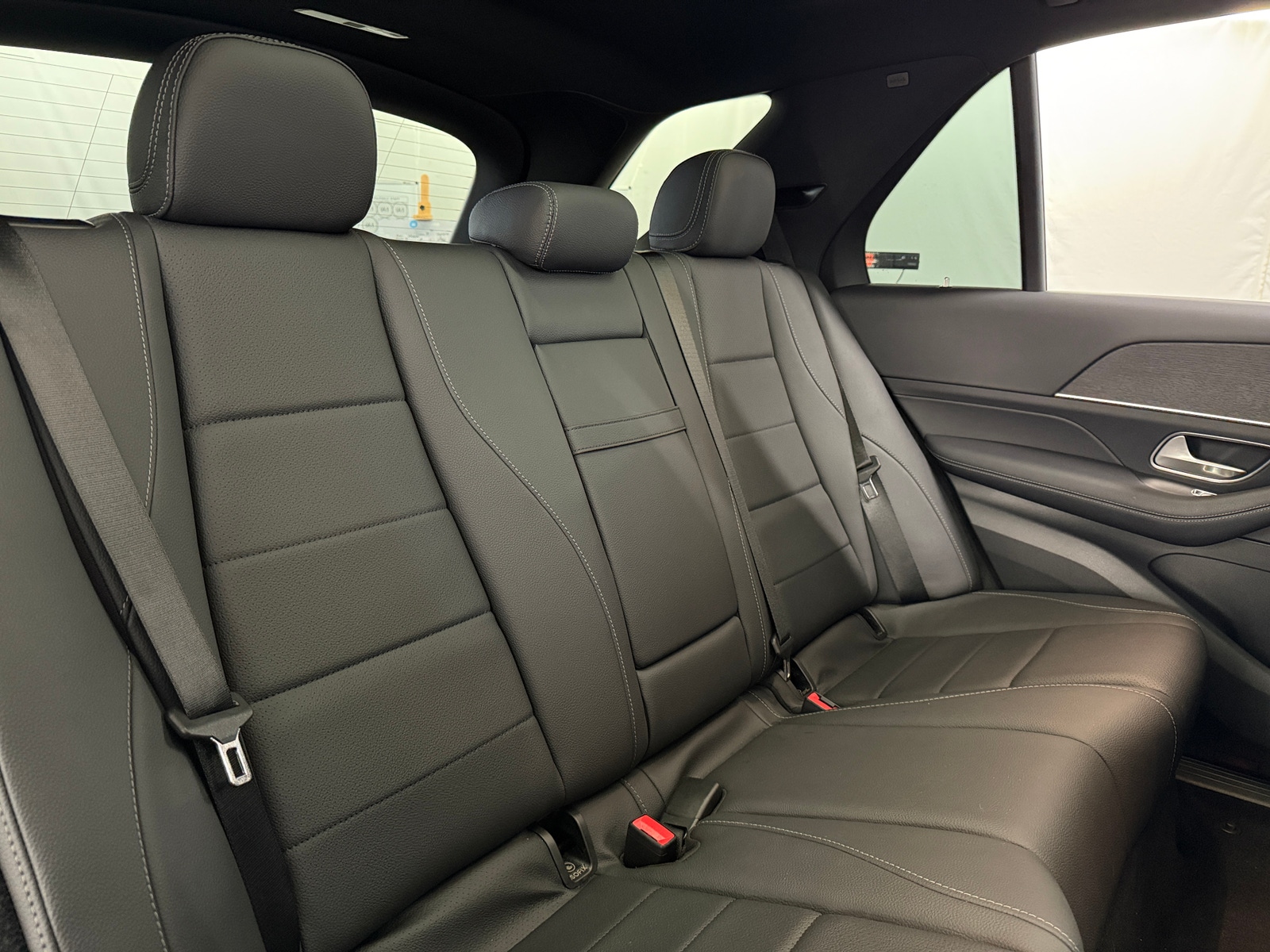 Thumbnail: 2025 Mercedes-Benz GLE - 5