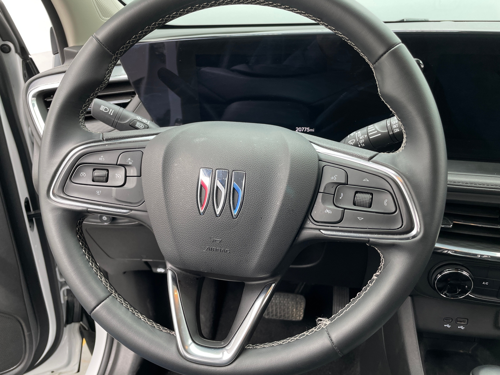 Thumbnail: 2025 Buick Encore GX - 4