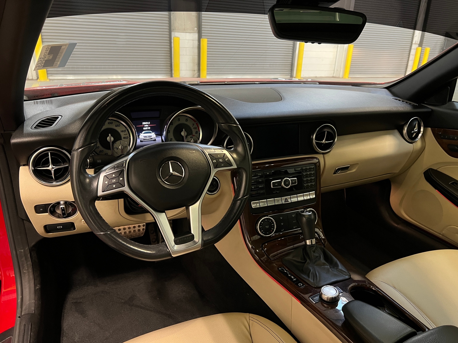 Thumbnail: 2014 Mercedes-Benz SLK - 2