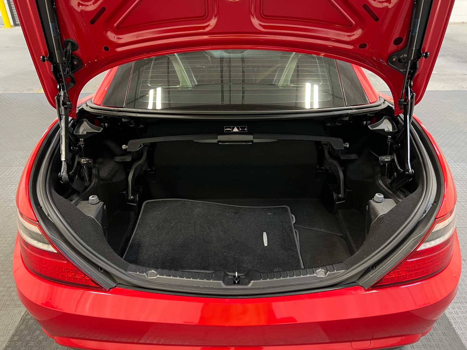 Thumbnail: 2014 Mercedes-Benz SLK - 5