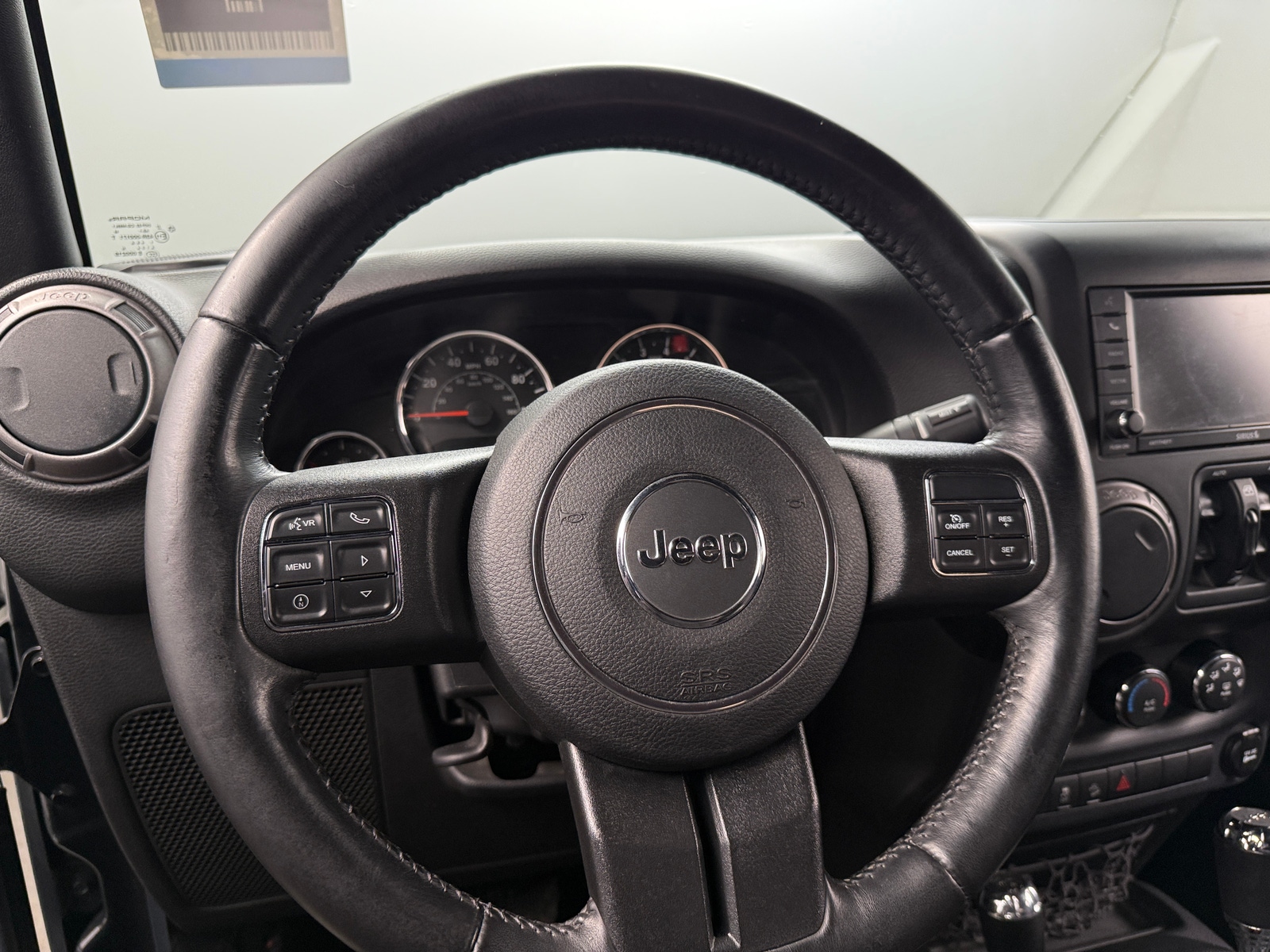 Thumbnail: 2017 Jeep Wrangler - 5