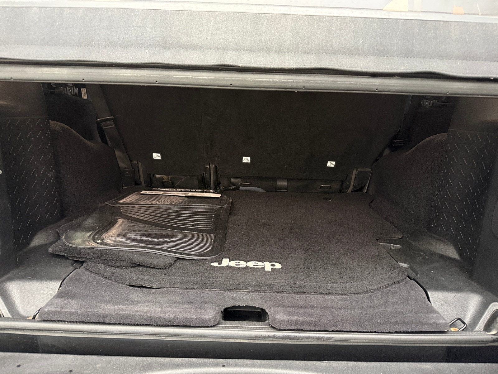 Thumbnail: 2017 Jeep Wrangler - 7