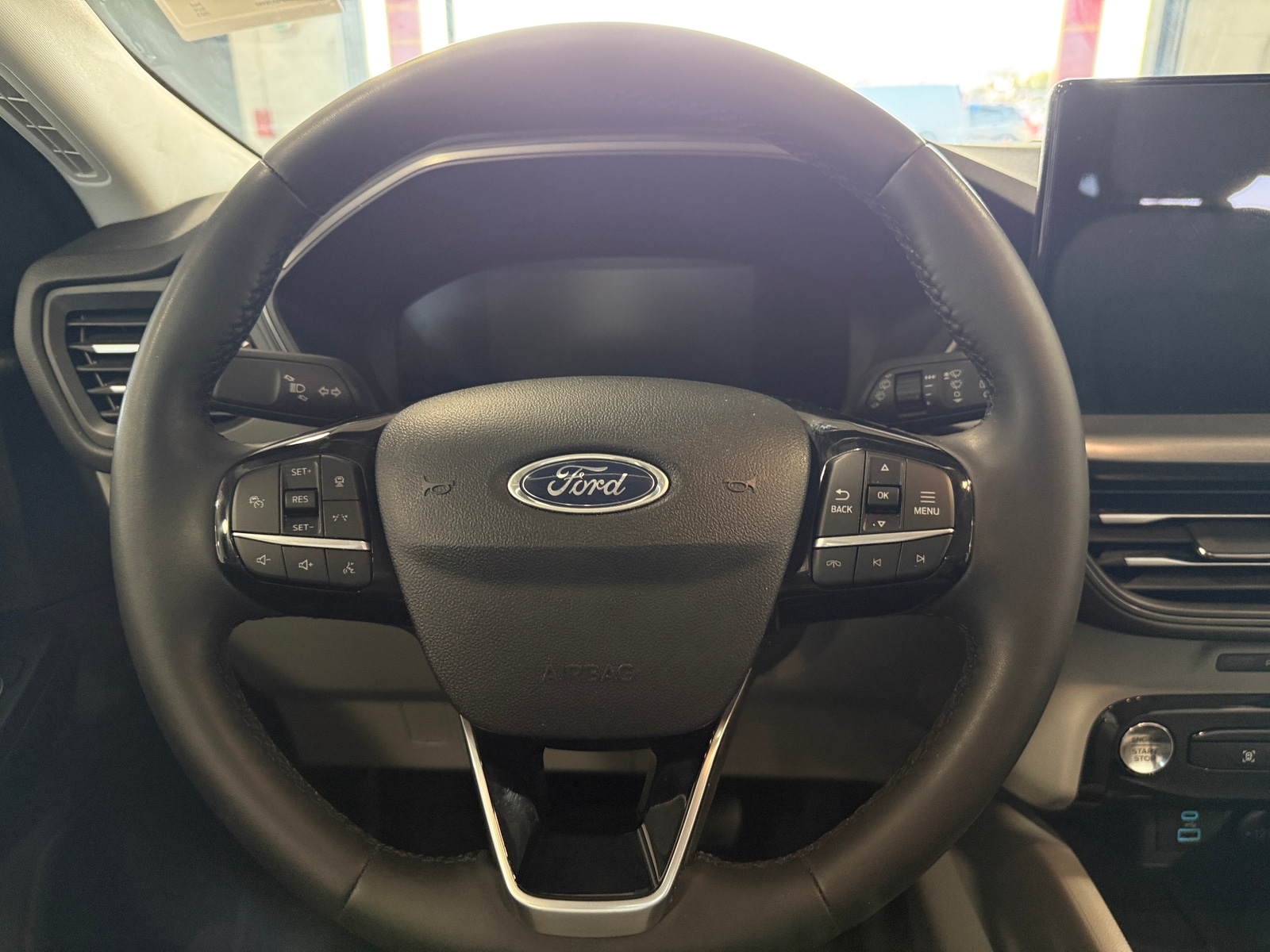 Thumbnail: 2023 Ford Escape - 5