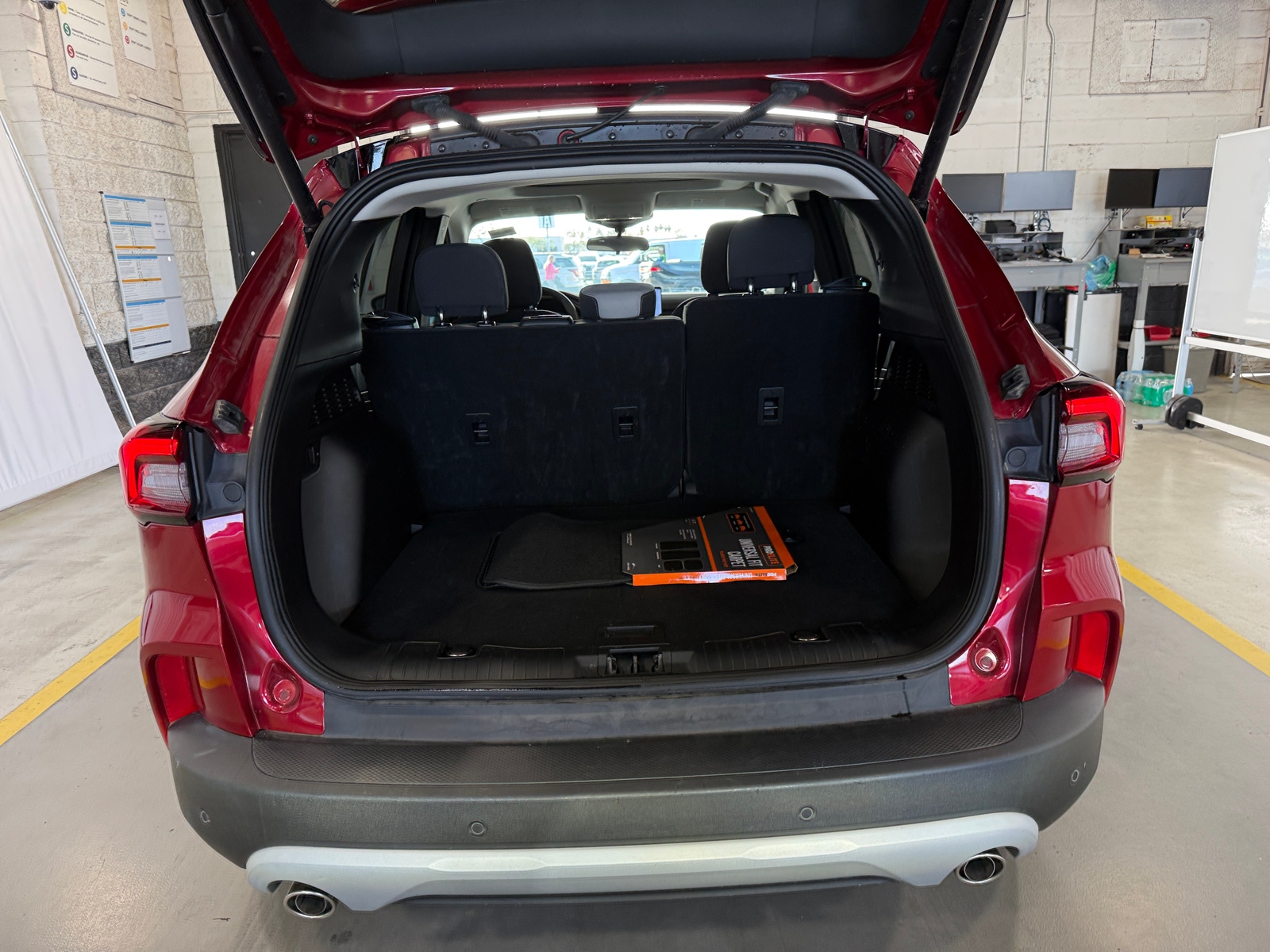 Thumbnail: 2023 Ford Escape - 7