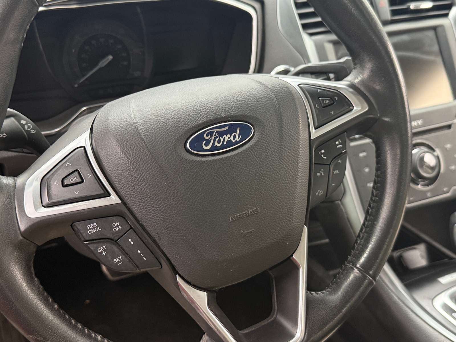 Thumbnail: 2015 Ford Fusion - 4