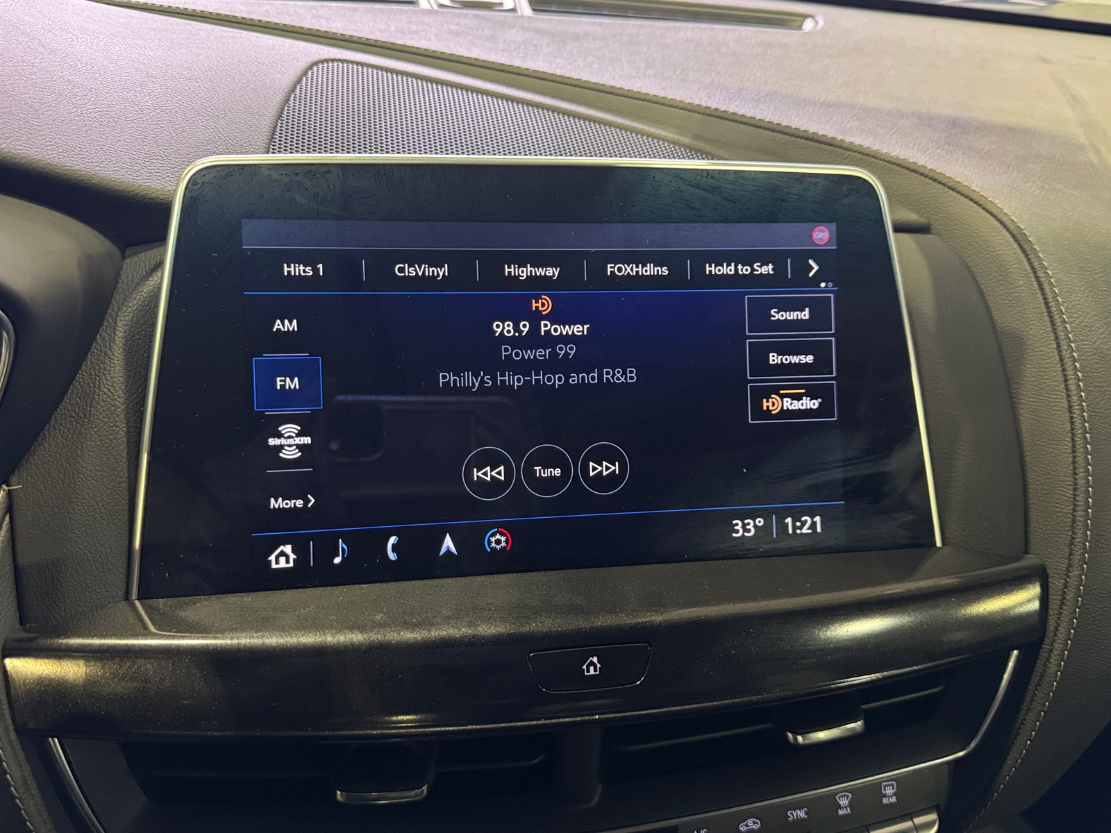 Thumbnail: 2024 Cadillac CT5 - 3