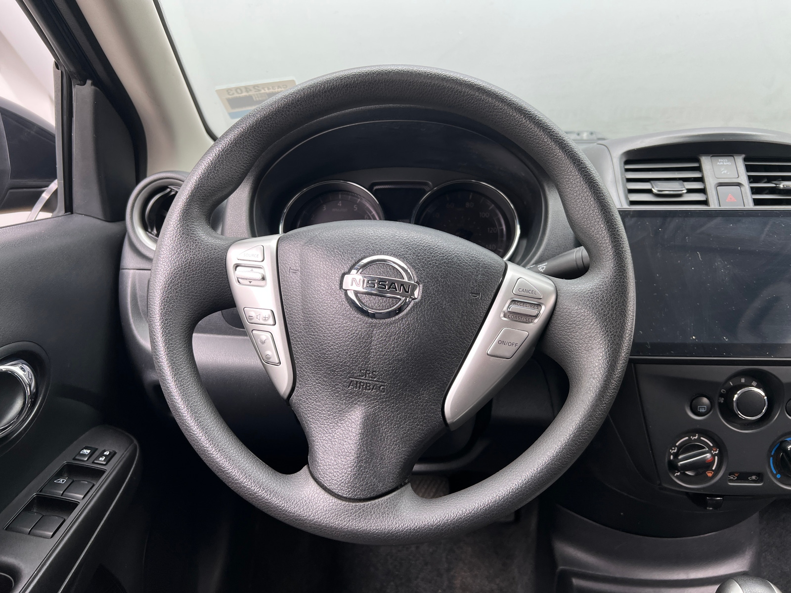 Thumbnail: 2016 Nissan Versa - 5