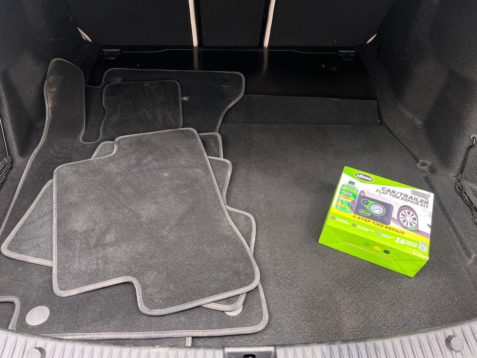 Thumbnail: 2015 Mercedes-Benz C-Class - 6