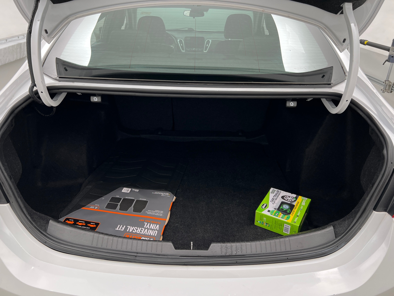 Thumbnail: 2024 Chevrolet Malibu - 7