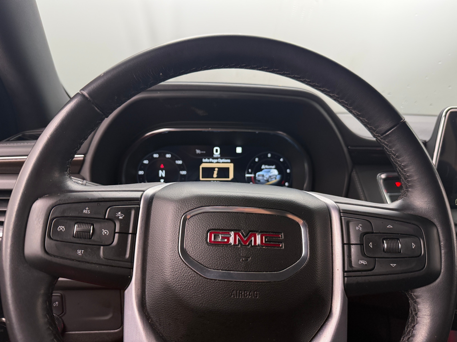 Thumbnail: 2022 GMC Yukon - 5