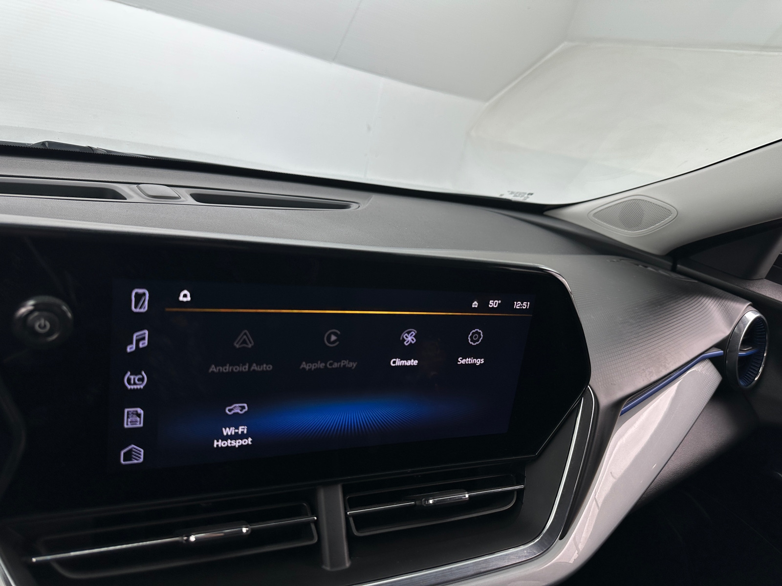 Thumbnail: 2025 Chevrolet Trax - 4